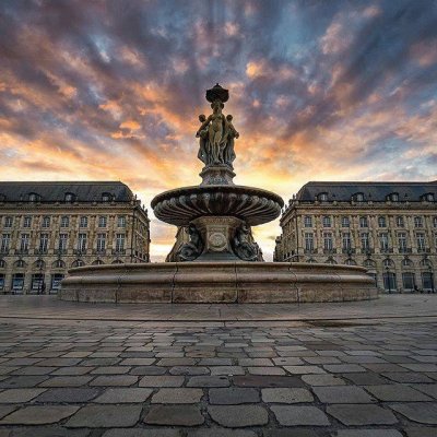 PLACE DE LA BOURSE. BORDEAUX