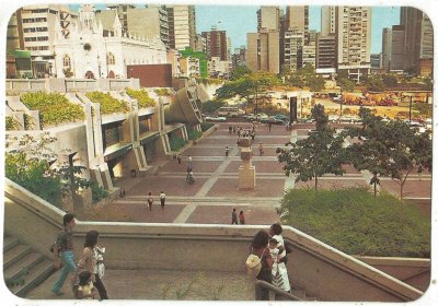 Plaza Metro La Hoyada