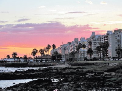 Montevideo al atardecer.