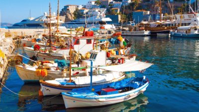 Santorini boats