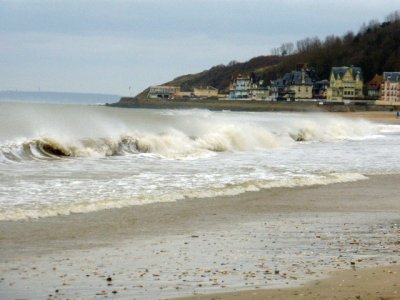 Trouville Normandie France vagues