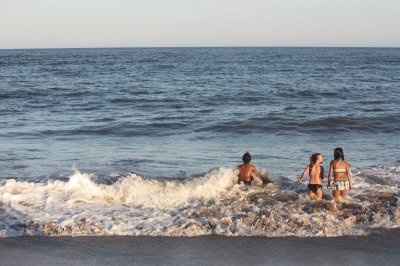 NiÃ±os en el mar