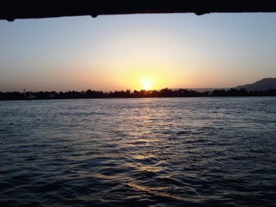 CrepÃºsculo en el Nilo, Egipto.