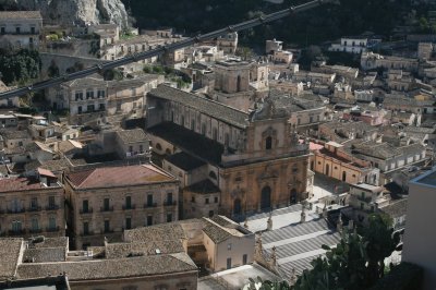 veduta del Duomo di San pietro