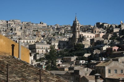 Duomo di San giorgio e panorama Modica