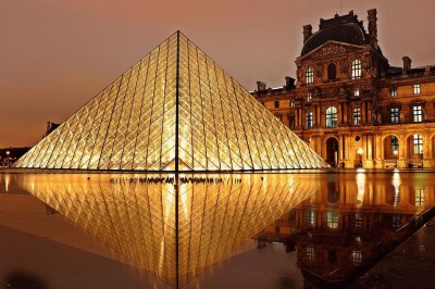 PirÃ¢mide do Louvre