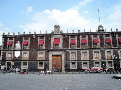 Edificio en el ZÃ³calo, Ciudad de MÃ©xico.