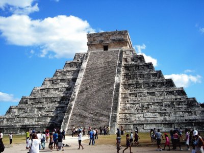 El Castillo en Chichen-ItzÃ¡, YucatÃ¡n.