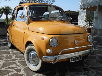 FIAT 500 arancione