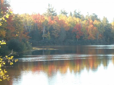 Big Dam - the left side - so peaceful...   L