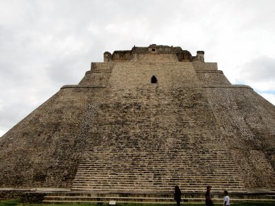 PirÃ¡mide maya en Uxmal, MÃ©xico. jigsaw puzzle