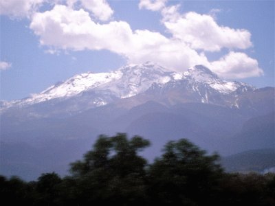 Volcanes nevados en el Valle de Puebla.