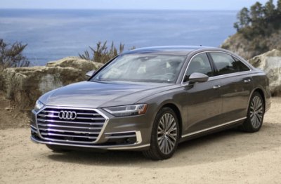 Audi A-8 2019