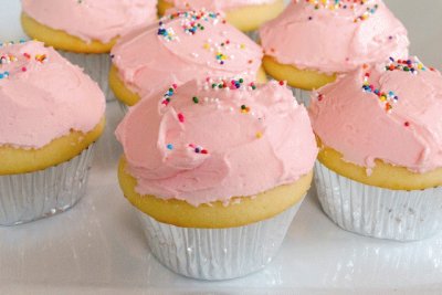 pink cupcakes