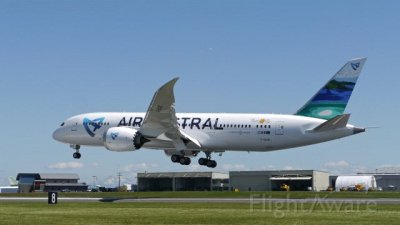 Air Austral Boeing 787 8 Francia