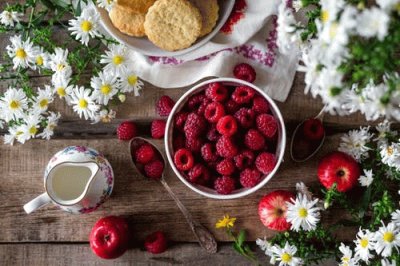 Fruits and Daisies- Still Life