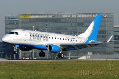 People  's Viennaline Embraer 170/175 Austria