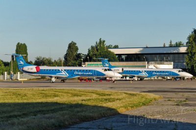 Dniproavia Embraer ERJ-145 Ucrania