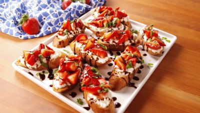 Strawberry Bruschetta