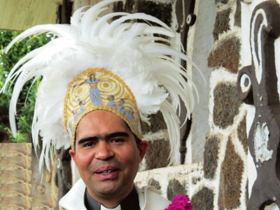 Isla de Pascua Sacerdote