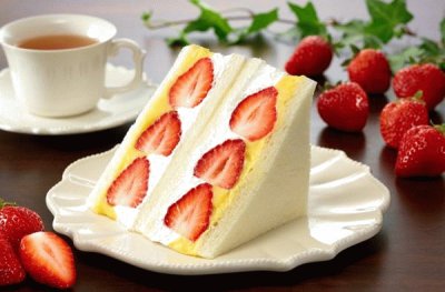 Strawberry  Sandwich