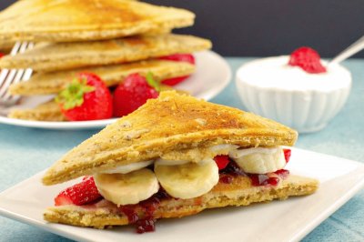 Pancake Fruit Sandwich