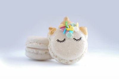 unicorn macarons