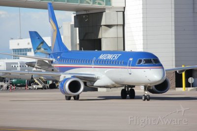 Midwest Airlines Embraer ERJ-190  Estados Unidos