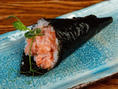 Salmon Temaki