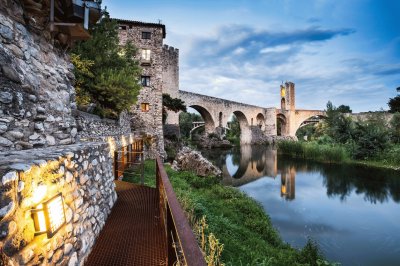 BesalÃº medieval