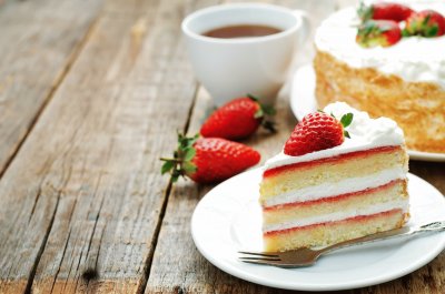 Strawberry Cake