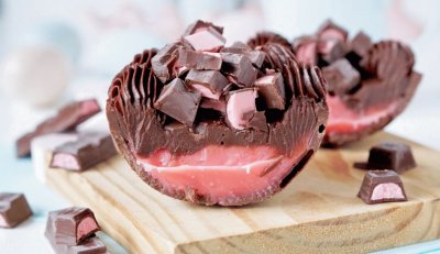 Strawberry Chocolate Egg