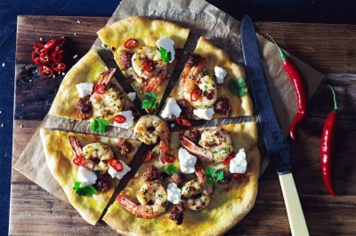 Prawn Chilli   Garlic Pizza