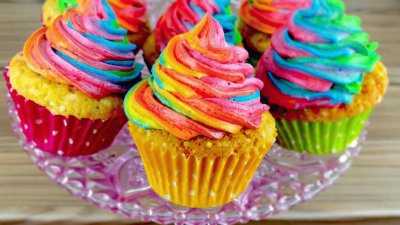 Rainbow Cupcake