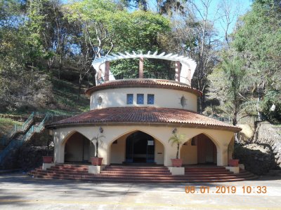 Fonte Dona Beija - AraxÃ¡ - MG