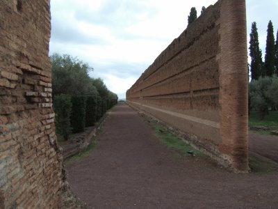 VILLA ADRIANA