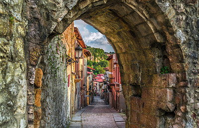 Puebla Vieja-Laredo(Cantabria)