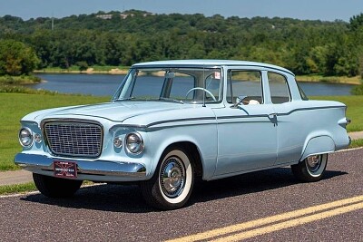 1961 Studebaker Lark Deluxe 2-Door Sedan in Rivier