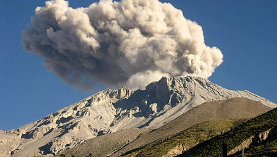 VOLCAN URBINA