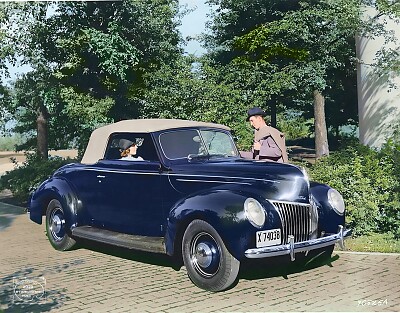 1939 Ford Deluxe Convertible Coupe