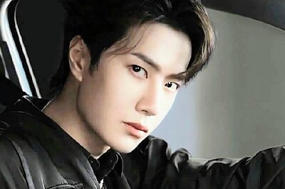 Chinese actor Wang Yibo