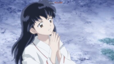 kagome ve a su hija alejándose hanyo no yashahime