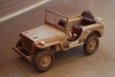 JEEP DE MADERA