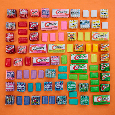 פאזל של Gum arranged by color