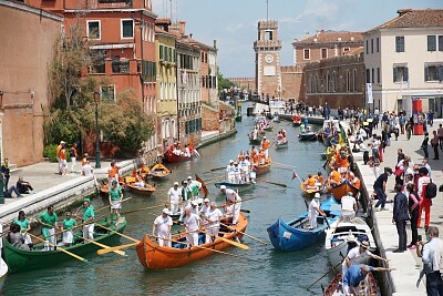 Competencia de Barcas - Venecia