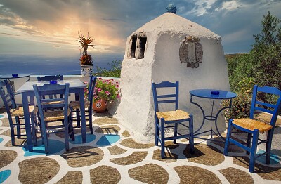 Taberna y puesta de sol-GRECIA