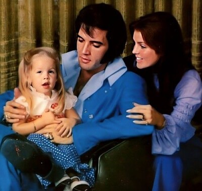 ELVIS ' FAMILY