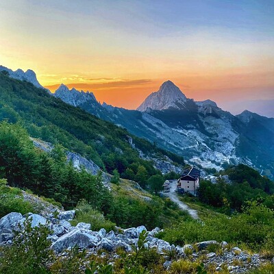 IL PISANINO AL TRAMONTO(APUANE)