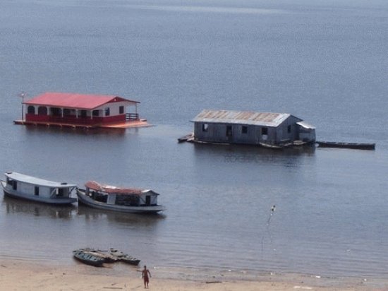 Casas Flutuantes em TefÃ© - AM