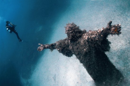 Cristo del Abismo. San Fruttuoso, Italia.